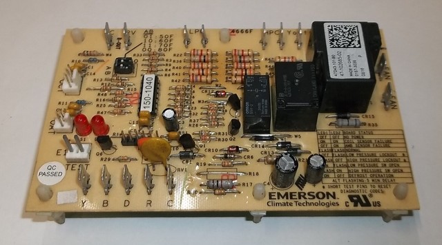 Emerson Universal 47D Series Heat Pump Defrost Control Module 47D43101
