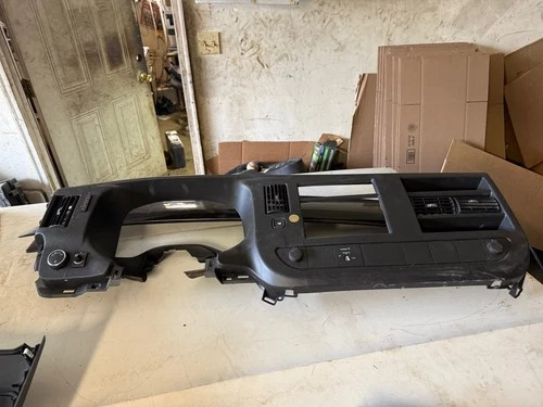 08 09 10 11 12 13 14 15 Chevy Express Savanna Dash Radio Speedometer Trim Bezel