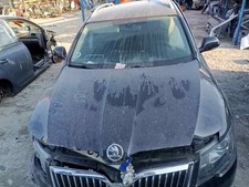 Capot Skoda SUPERB