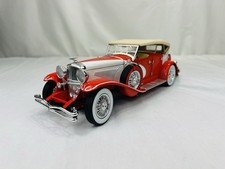 GREENLIGHT DUESENBERG ORANGE AND WHITE 1:18 SCALE DAMAGED!