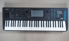 Yamaha MODX6 Keyboard Synthesizer Workstation im OK + Gigbag + Sounds + Zubehör!