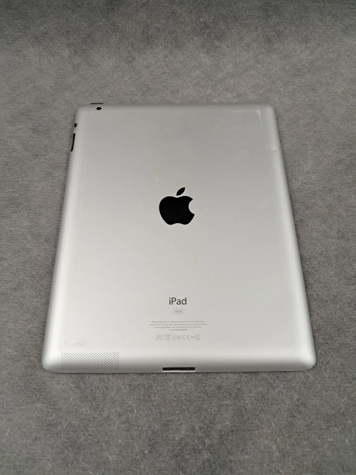 Apple iPad 2 A1395 16GB Wi-Fi 9.7in White Silver Tablet As-Is - Image 3 of 4