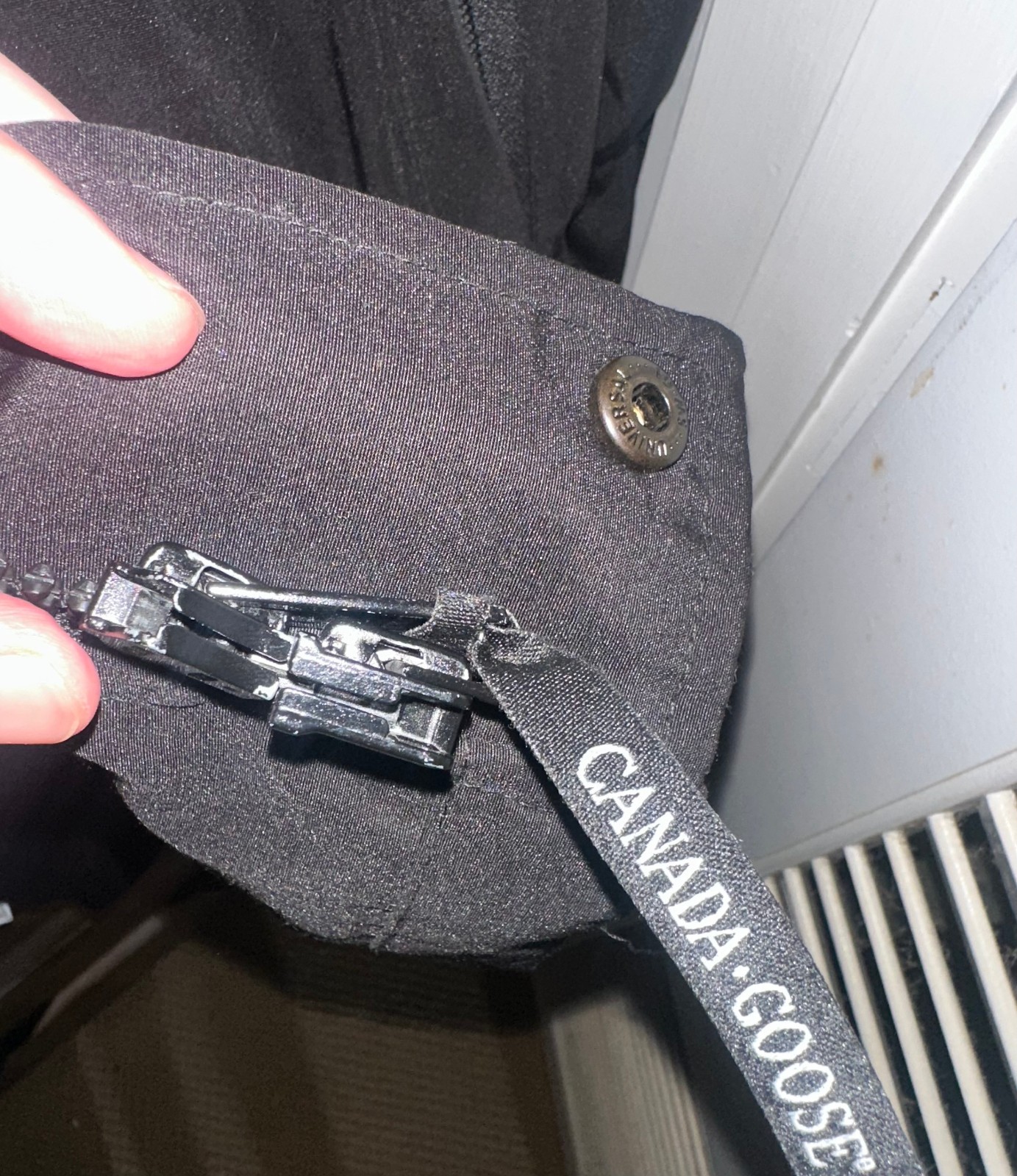 Canada Goose Jacket (Large) thumbnail 7