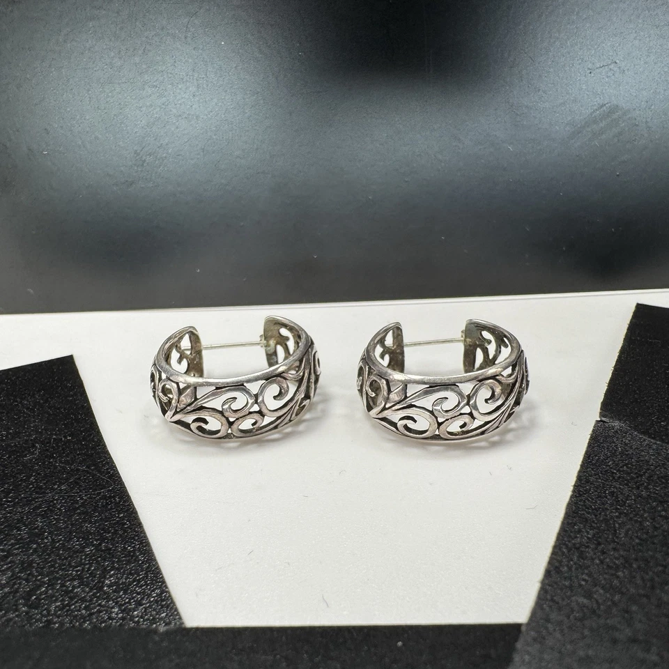 Pendientes de aro Jezlaine de plata de ley 925 .75" filigrana firmados Jez 4.2g Foto 2 de 4