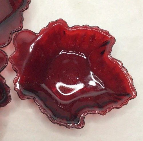 Vintage Set Of 3 Ruby Red Glass Leaf Shaped Candy Nut Dish 5.5” x 6.5” - Picture 4 of 5