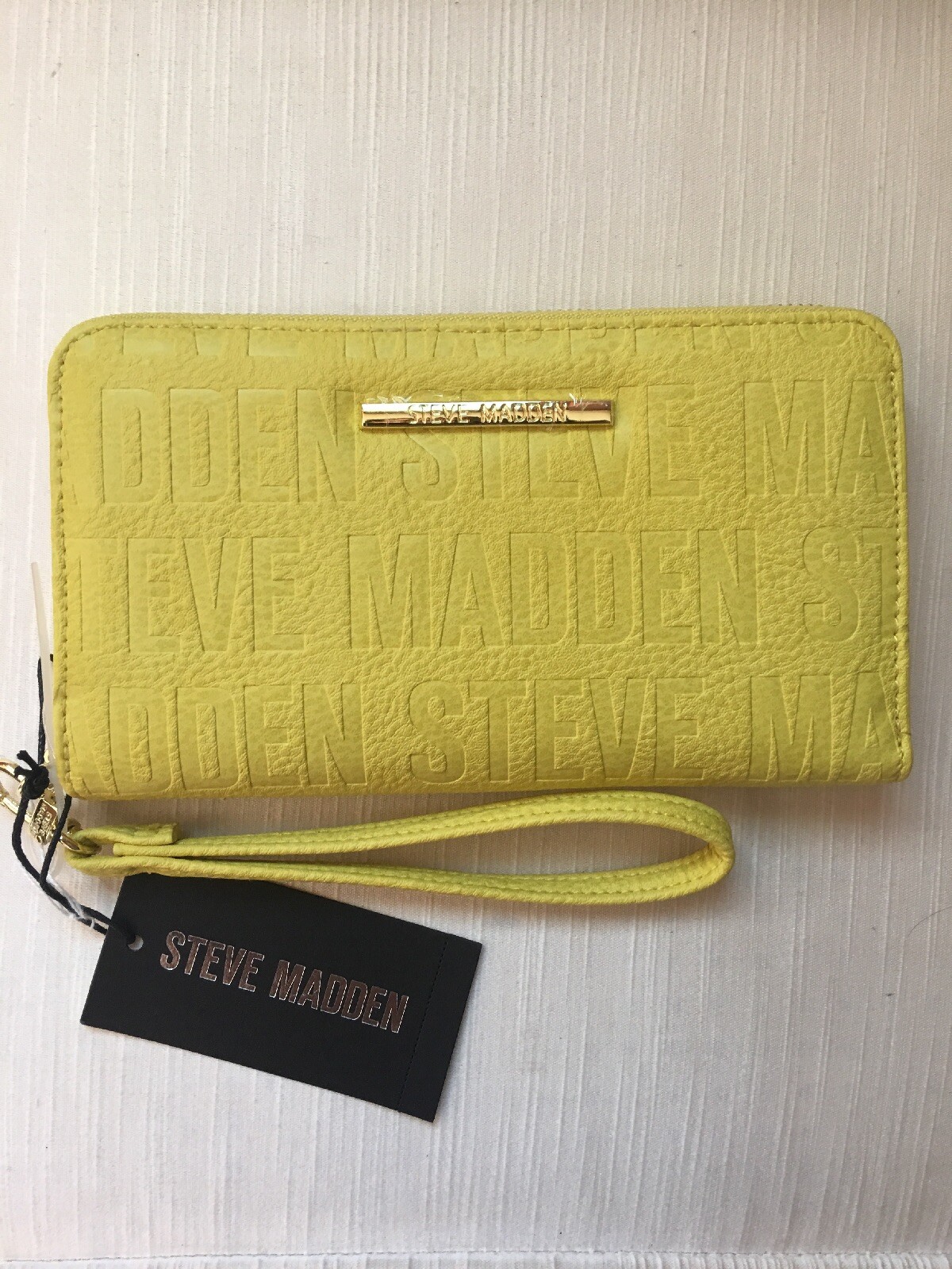 steve madden yellow wallet