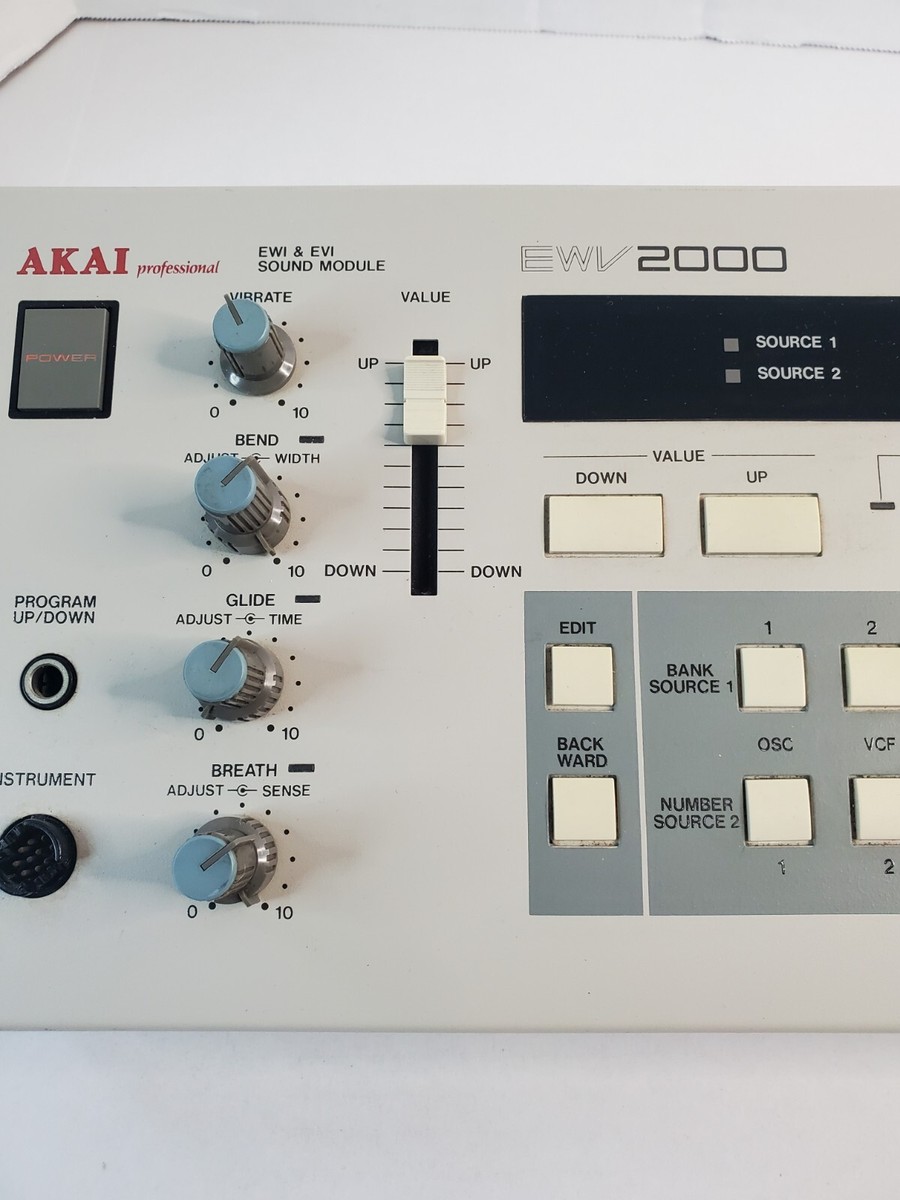 Akai Professional EWV2000 Sound Module & EWI1000 Controller Akai Professional EWV2000 Sound Module & EWI1000 Controller