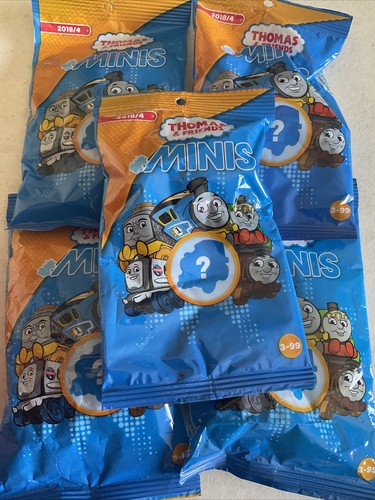 FRIENDS MYSTERY MINI BLIND BAGS 