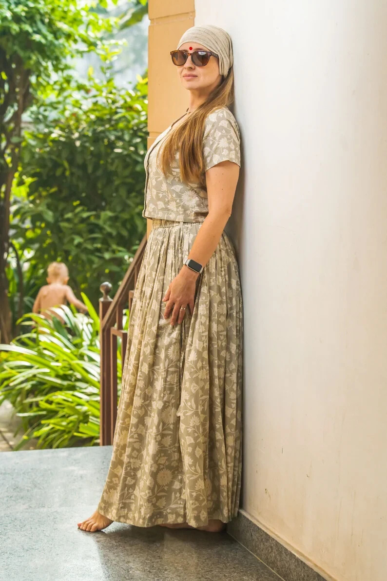 "Gopidress \"KAMALA\" Gray olive color cotton (maxi skirt with blouse) Indian dress"