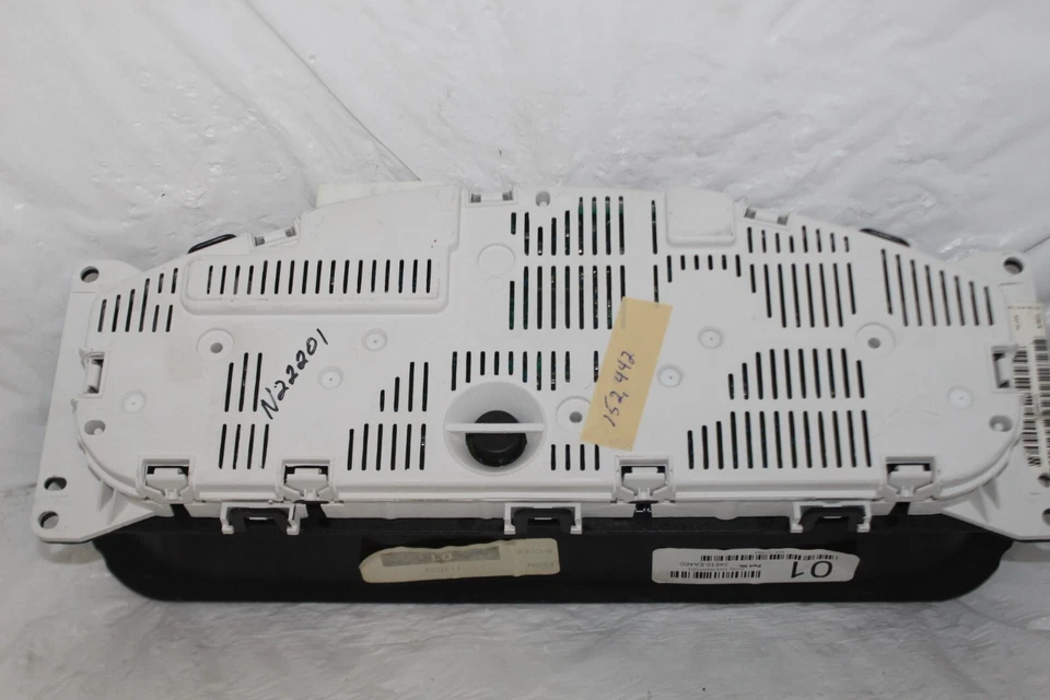 Cuadro de instrumentos velocímetro Nissan Xterra y Pathfinder 2005 4x4 152.422 millas Foto 3 de 4