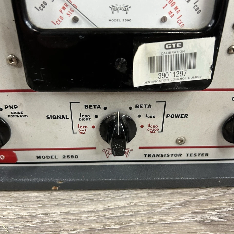 Probador de transistores triplete modelo 2590 equipo de prueba vintage sin probar Foto 4 de 4