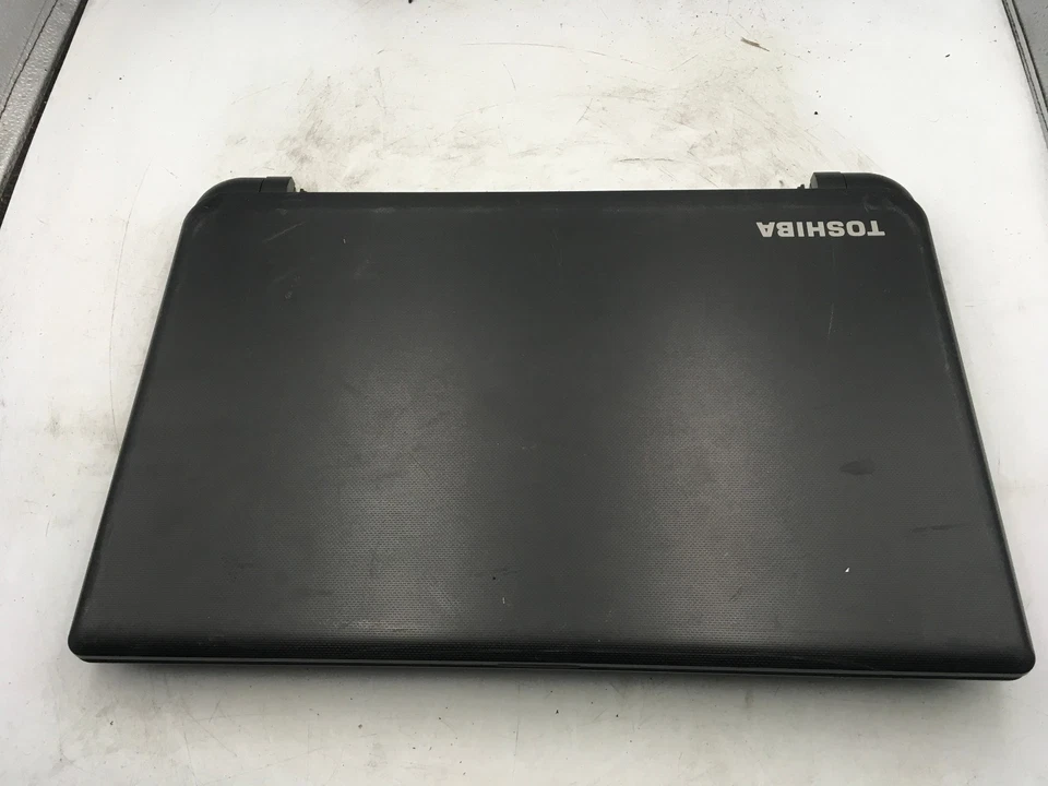 TOSHIBA SATELLITE C55-B5200 - BOOTS TO BIOS - INTEL I3 4005U - NO RAM - READ -BB - Image 4 of 4