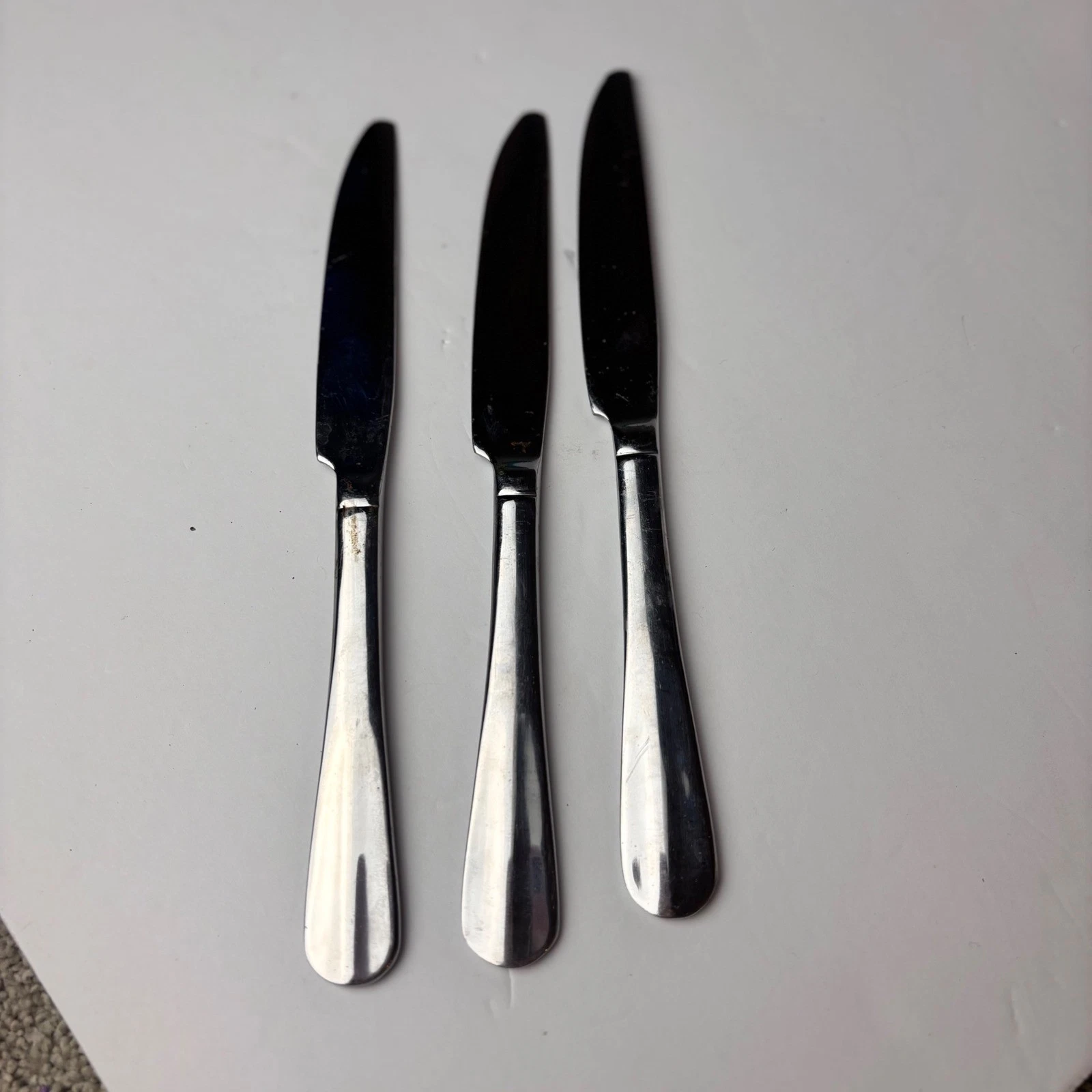 Pfaltzgraff Everyday Stainless Steel Serrated Steak Knives Set of 3 Silver 8.5"
Opens in a new windo