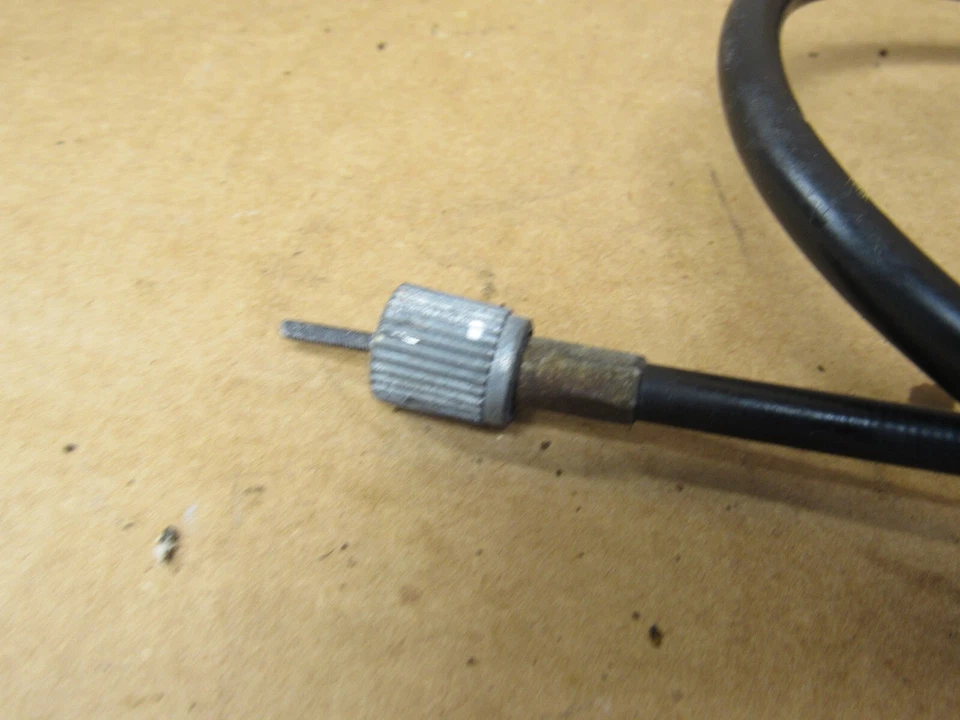Cable de tacómetro Honda CB550K 1976 37260-149-000 Foto 2 de 4