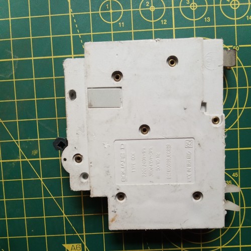 Square D Type QOE - B6A MCB 6000 - Picture 6 of 12
