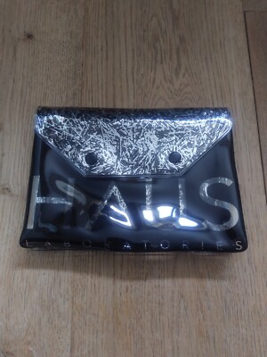 Haus Laboratories by Lady Gaga Schminktasche Laminat Silber & Schwarz Brandneu
