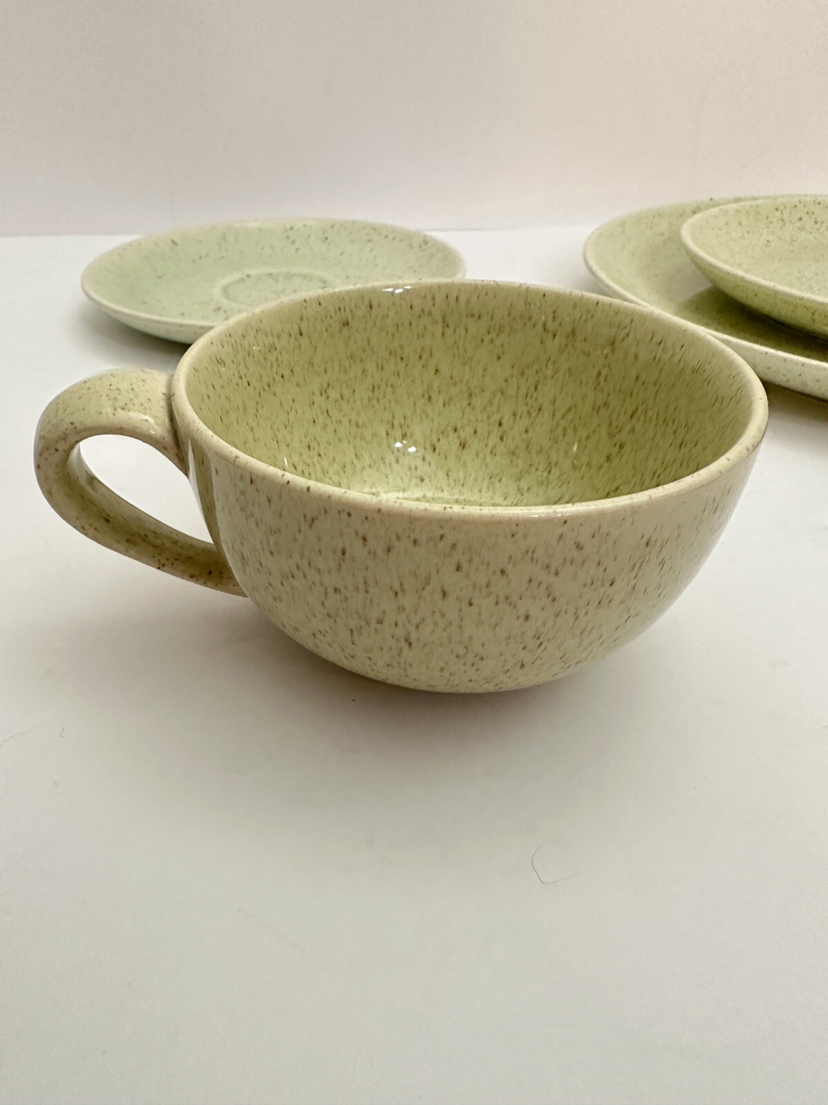 Vintage MCM LAUREL POTTERY CALIFORNIA LIVING Speckled Green 4Piece Place Setting