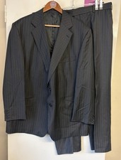 Magee Men’s Black 2 Piece Wool Pinstripe Suit Chest 48” Waist 42” & Leg 30”