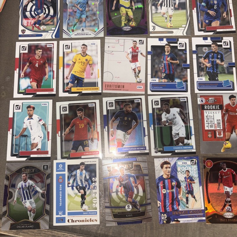 Soccer Collectors Dream Lot Of 122 Cards FIFA