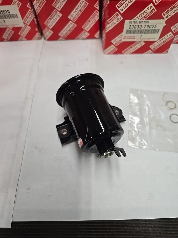 Filtro de combustible Toyota 23300-19145 (para Efi) Foto 2 de 4