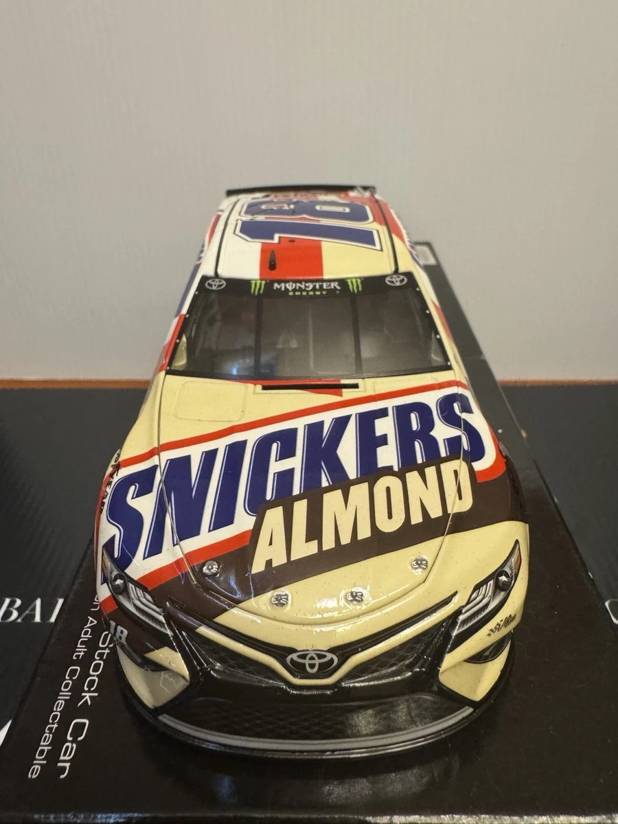 Action Kyle Busch Diecast Racing Cars 2018 Vehicle Year for sale