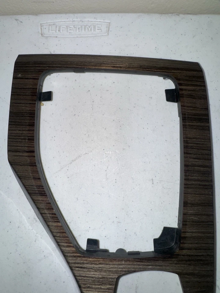 BMW X1 2012-2013 - Consola central panel de ajuste/bisel 2991699 Foto 2 de 4