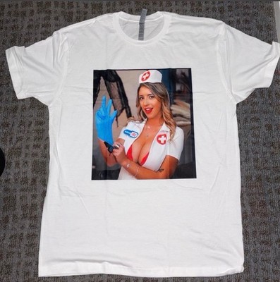 Blink-182 White L TShirt -One Of The Hottest Girls Ever She s A Perfect Blonde