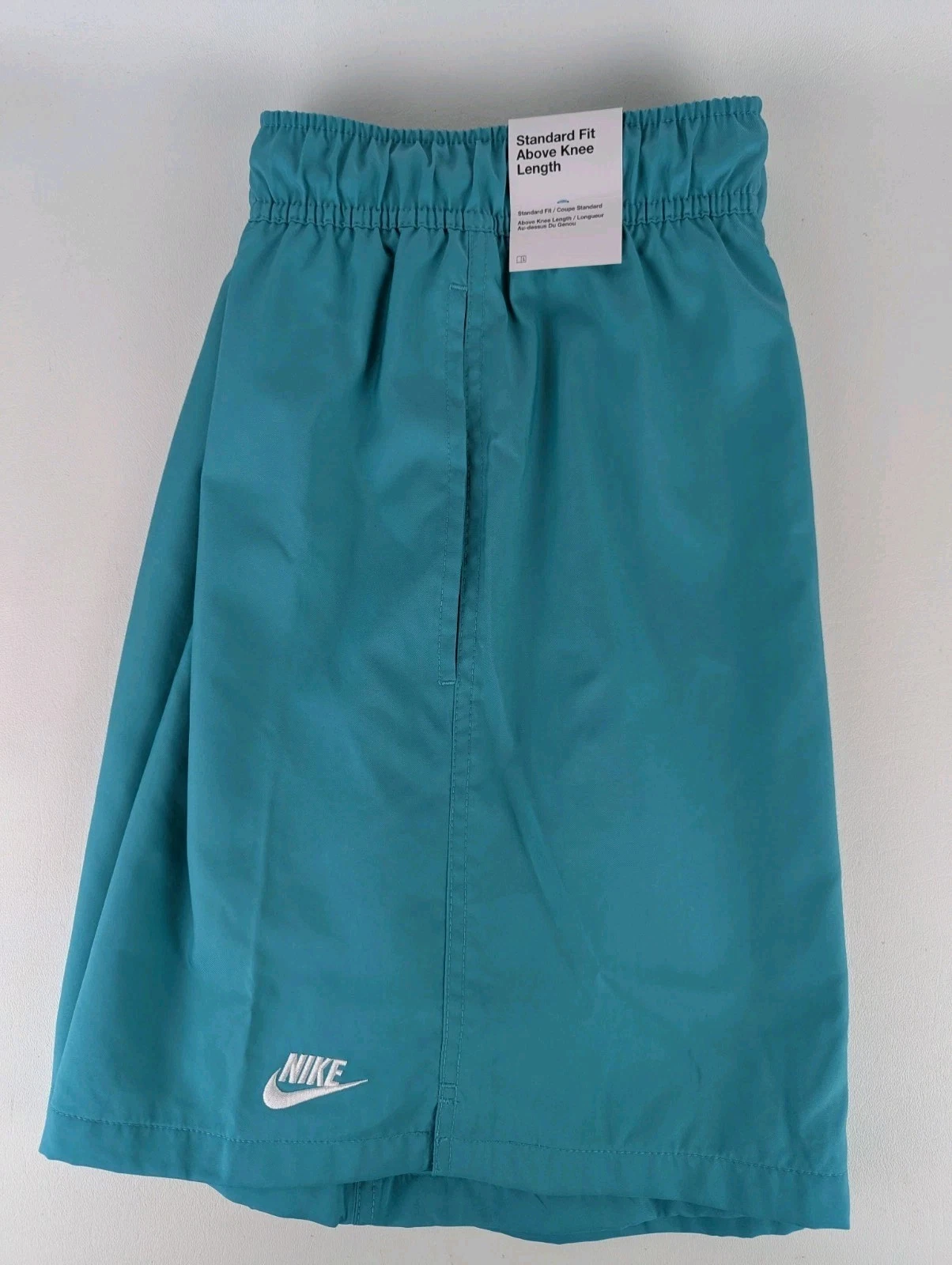 Nike Men’s Club 6” Woven Flow Shorts Green FN3307 Men's Size Medium NEW
