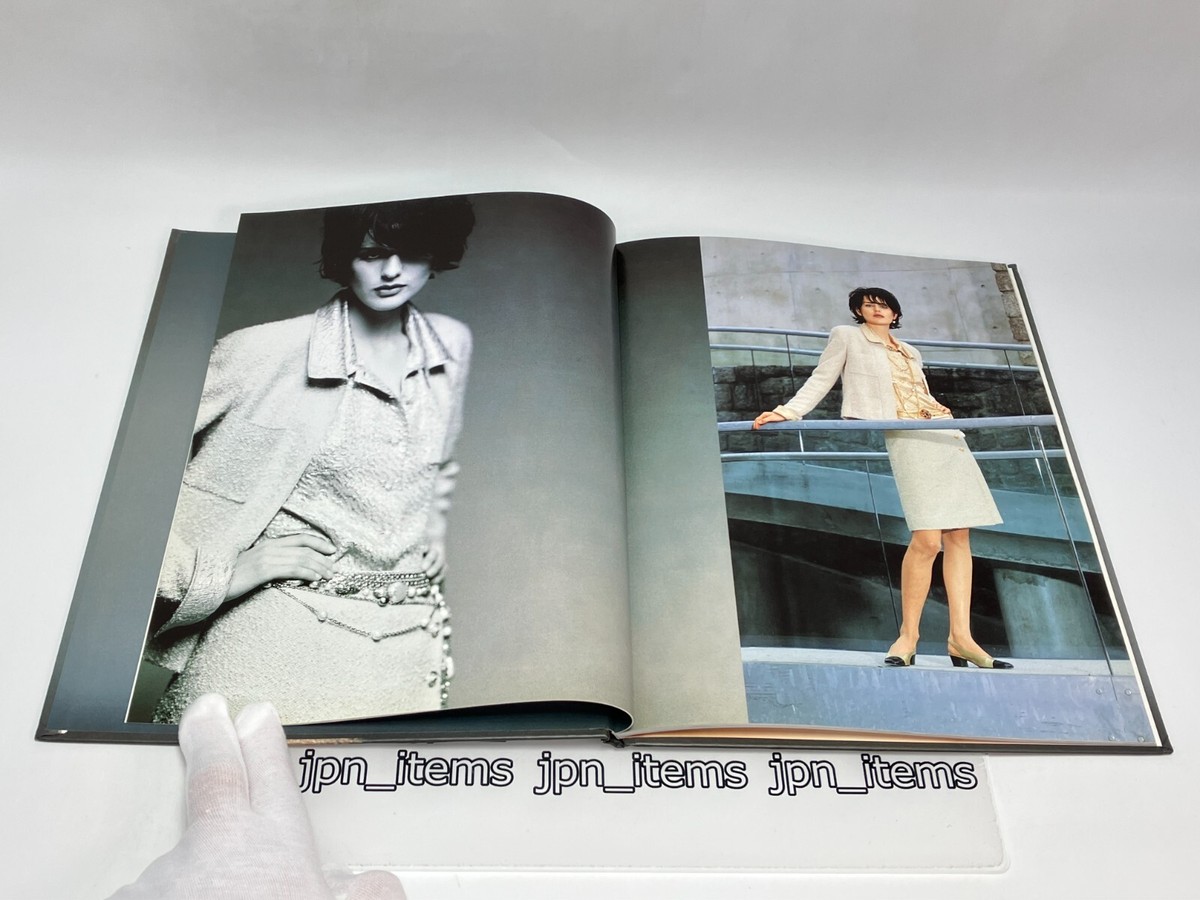 6/24迄の出品☆レア品☆CHANEL1996／ 1997秋冬コレクション写真集 CHANEL Catalog Book FALL - WINTER 1996 - 1997 COLLECTION