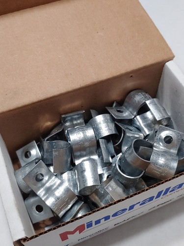 1 Box of 50pcs Minerallac 145M Jiffy Clip One-Hole Strap for 3/4" EMT Conduit - Picture 2 of 4