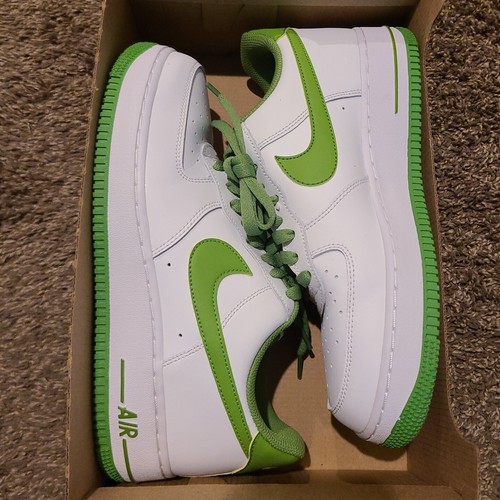 Mens Size 9 / Womens Size 10.5 Nike Air Force 1 '07 White Chlorophyll Dh7561-105 - Picture 3 of 8