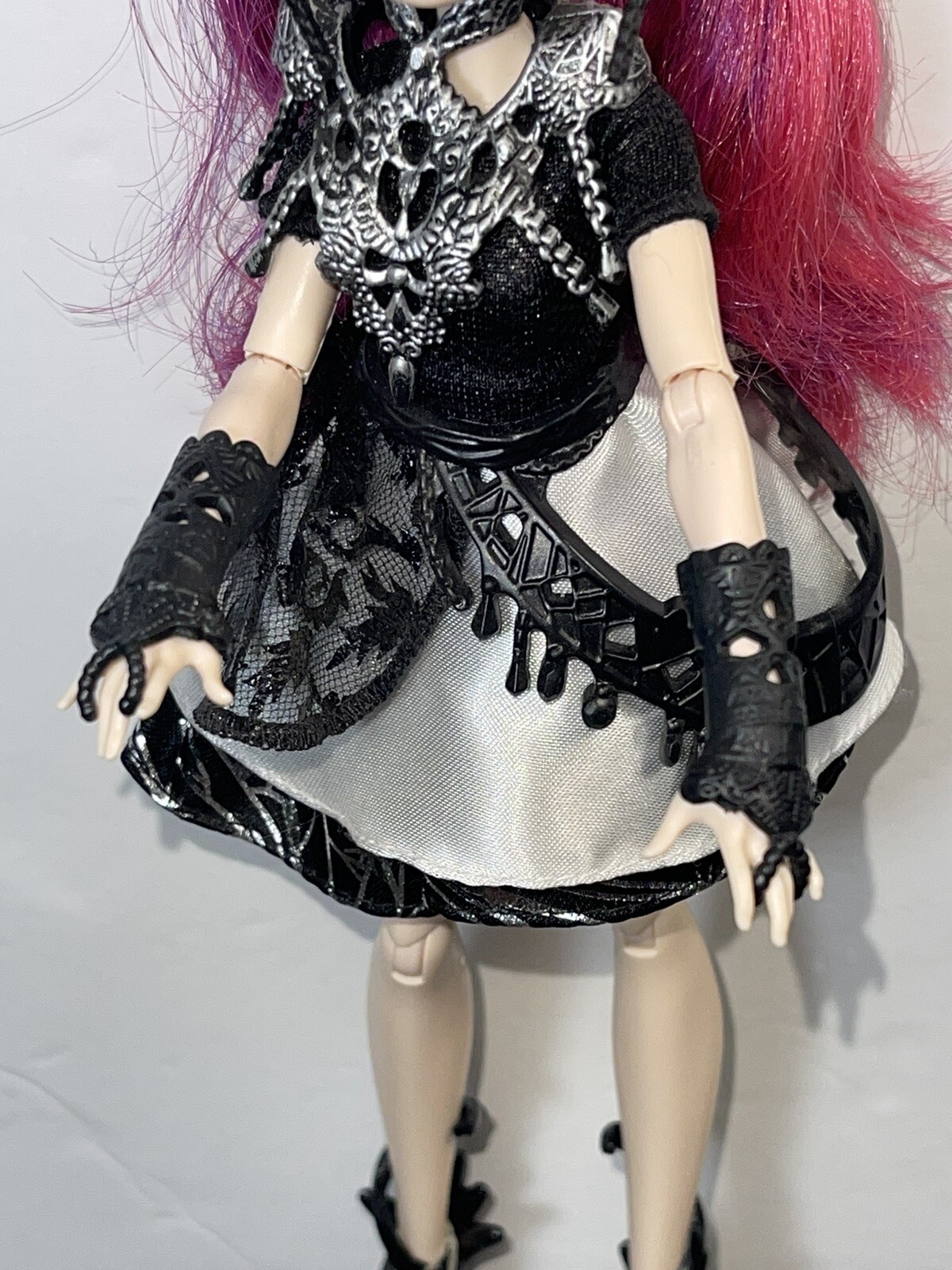 Boneca Ever After High - Mira Shards Rainha Má Adolescente - Mattel