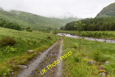 Foto 6x4 Glen Fyne Inverchorachan Blick nach Norden hinauf Glen Fyne mit dem Fluss c2015