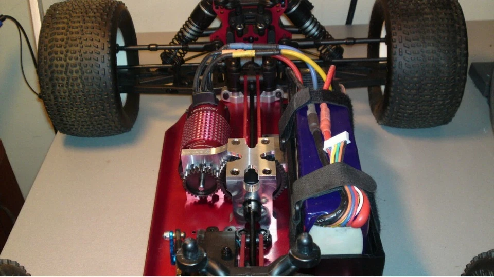 ROBITRONIC MANTIS BR50 MACHINED BRUSHLESS CONVERSION SET  - Image 2 of 3