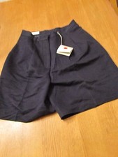 Womens Cutter  Buck Golf Short, NWT, 6