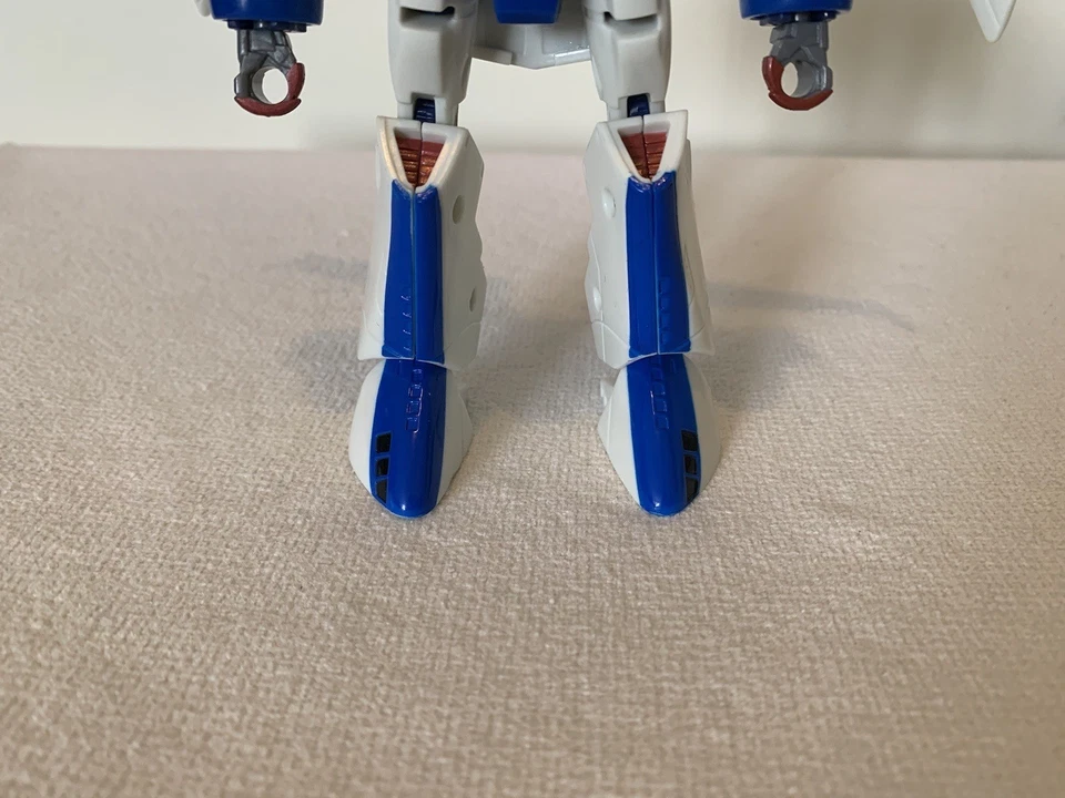 Transformers Generations Deluxe Class Scourge Figure complete  2010 Classics - Image 4 of 4