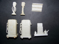 Lot of 6 Vintage MARX Plastic Gas Station Gas Air PUMPS, oil Battery Racks