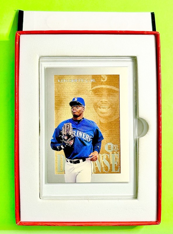 1996 Fleer E-Motion XL D-Fense Ken Griffey Jr EMBOSSED SP - Mariners - HOF SP