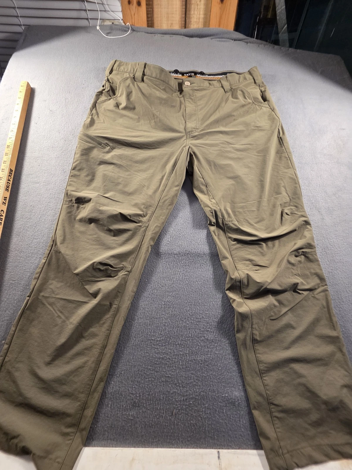 Orvis Men’s Tech Trek Pants 44x30 Olive Green Stretch Hiking Fishing Zip Pocket
Opens in a new windo