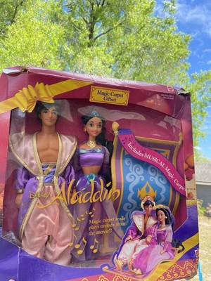 Vintage Aladdin and Jasmine 1997 Flying Carpet Walt Disney Dolls