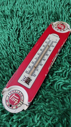 Toyota Thermometer Gas Oil Vintage Collectable no Porcelain automotive souvenirs - Picture 7 of 9