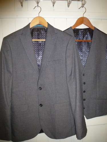 mens NEXT GREY 3 PIECE TAILORED FIT SUIT SIZE 38"R CHEST 30" WAIST 31" LEG - Picture 4 of 12