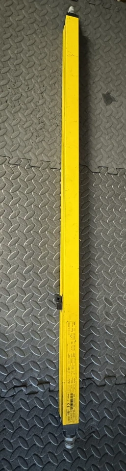 Sick Safety Light Curtain (Reciever) C40E-1004DA010 (PN: 1018768) Type 4 - Image 3 of 4