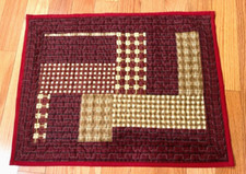 Quilted table topper or wall hanging, broun red, autumn colors 19.5 x 26