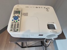 NEC NP215 DLP Projector 2500 Lumens VGA with Remote