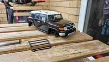 Salvage: AutoArt Auto Art 1/18 Toyota Toyota FJ Cruiser FJ Cruiser Mini