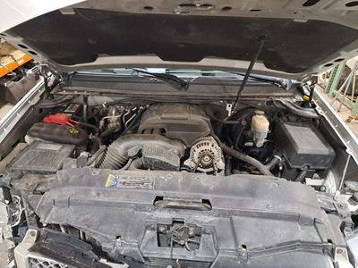 #ad 2011 Suburban 1500 Washer Reservoir Bottle Assembly Sku#4381481 $75.00