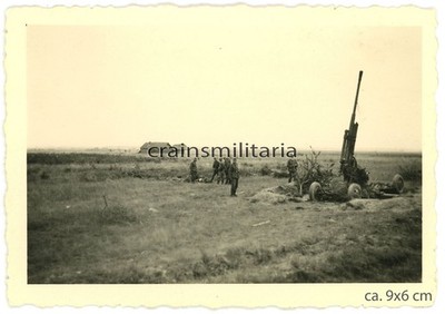 Orig. Foto russ. Beute Flak Geschütz Lafette in Russland