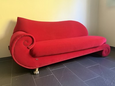 Bretz Gaudi Stoff Samt Dreisitzer Rot Gold Sofa Couch
