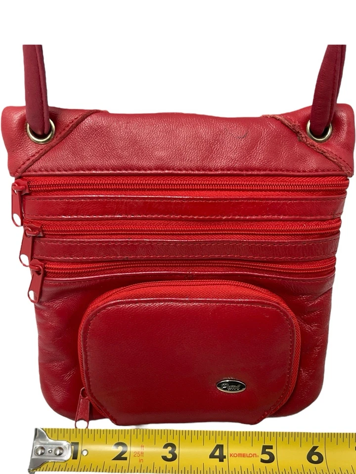 Cartera de viaje pequeña con cremallera bandolera de cuero roja Paul and Taylor de colección Foto 3 de 4